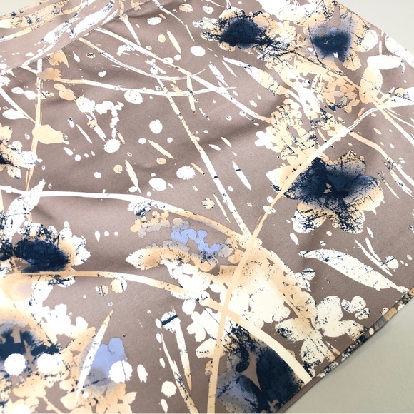 Womens Straight Skirt with side zip. Sz 12. Mocha/Wht/Blue Abstract, - Picture 7 of 9